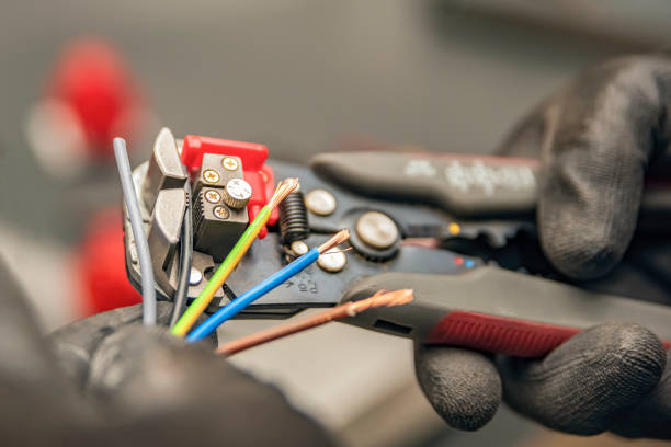 Best Commercial Electrician Services  in Fairlawn, VA
